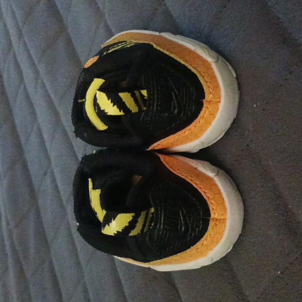Nike - Picture 3 of 3